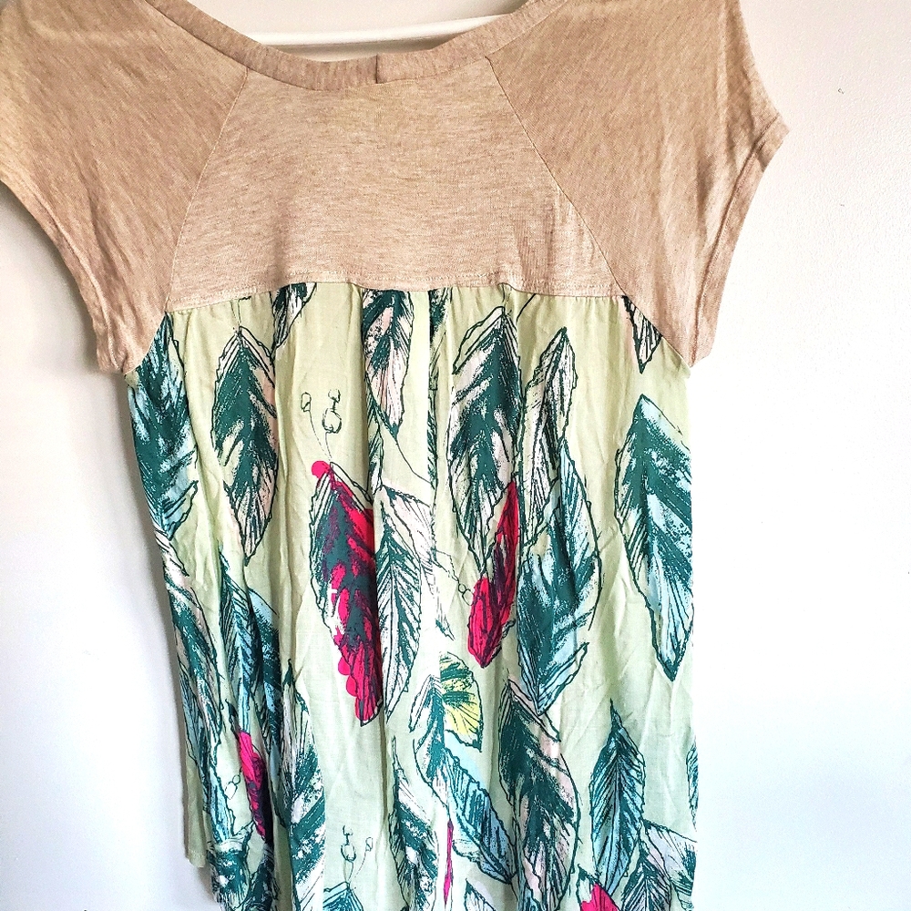 Cream, floral sheer short sleeve top
